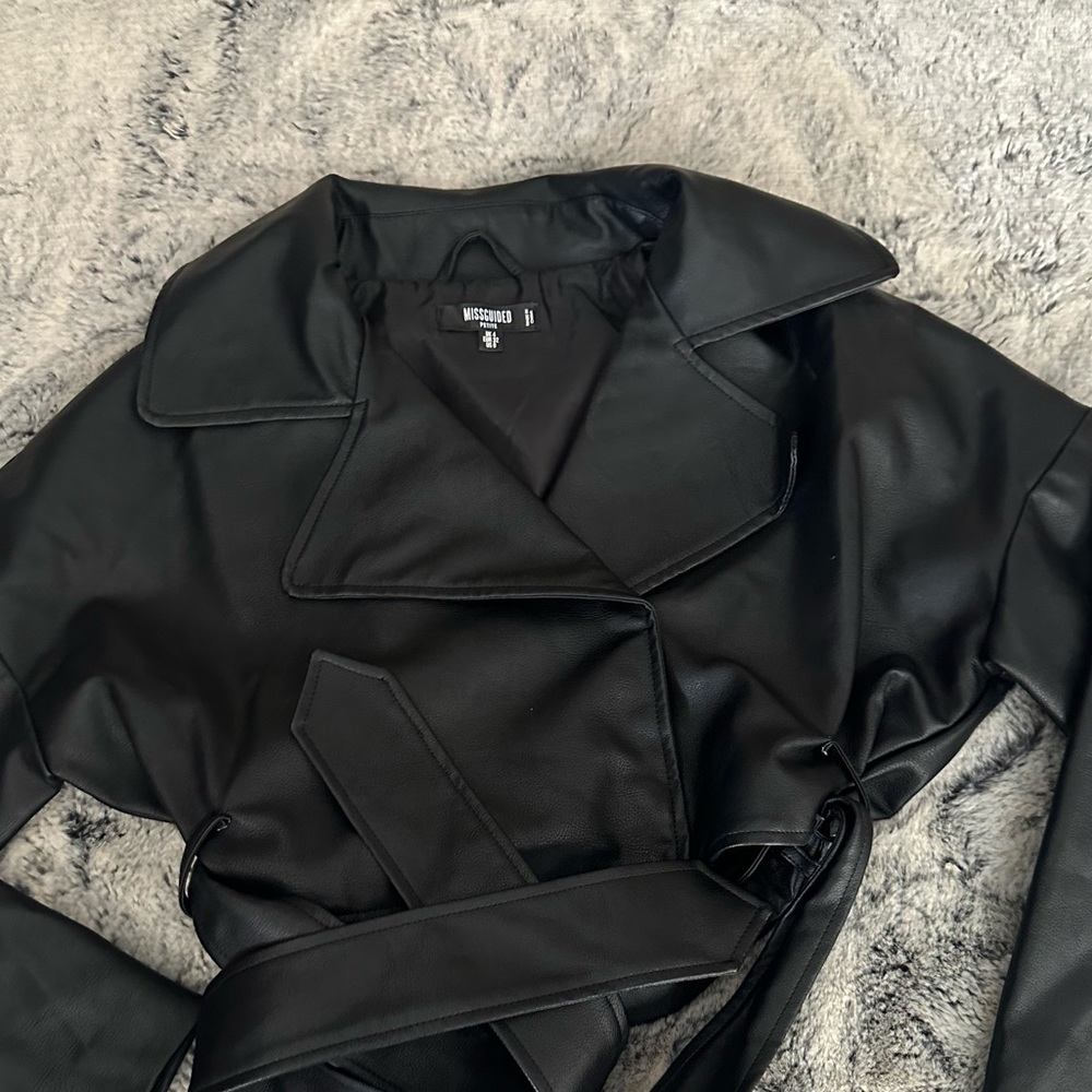 Cropped faux leather cropped jacket